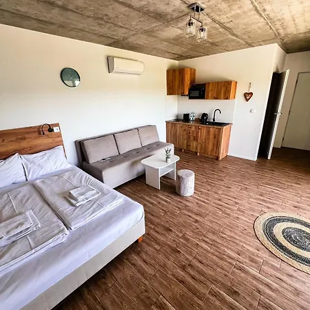 Tramonto Przeciszow Apartment *